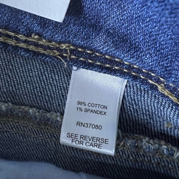 Women’s size 10 Mid-rise Girlfriend Jeans NWT - Picture 4 of 7